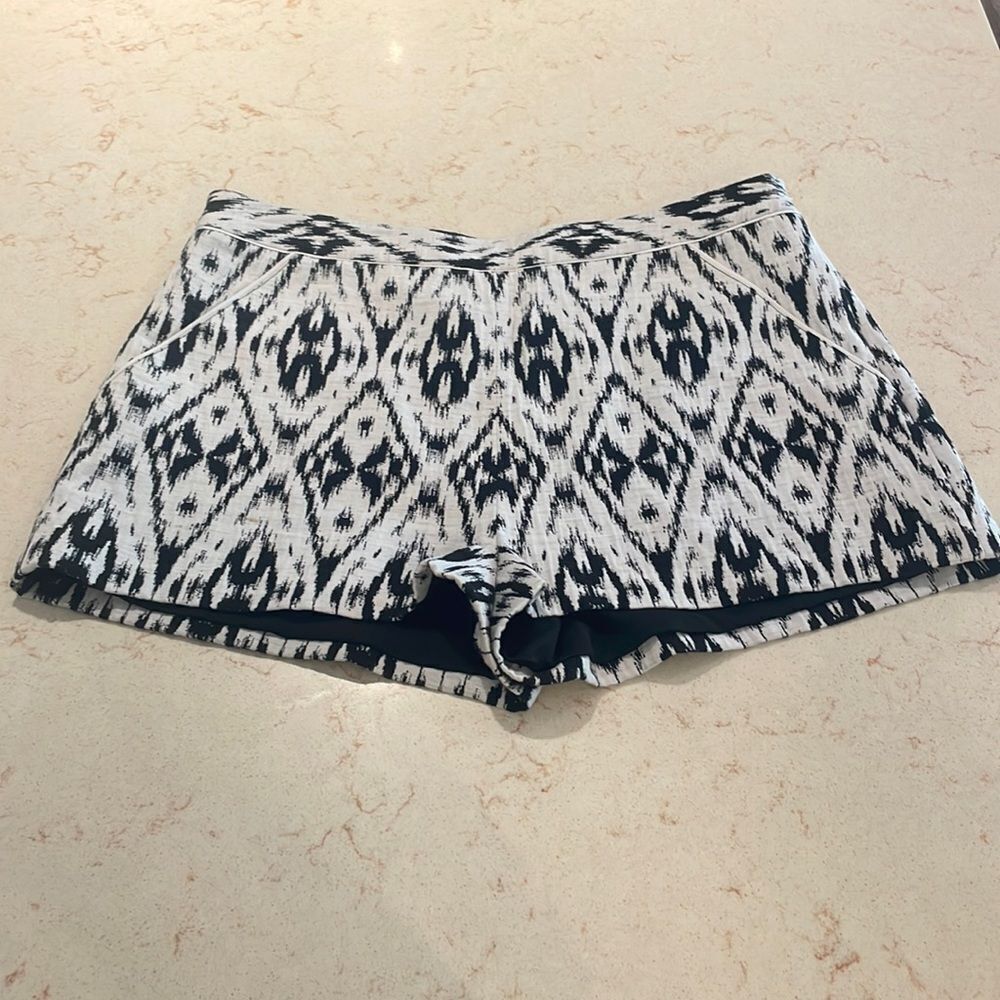 Erin Fetherston side zip shorts SZ 10